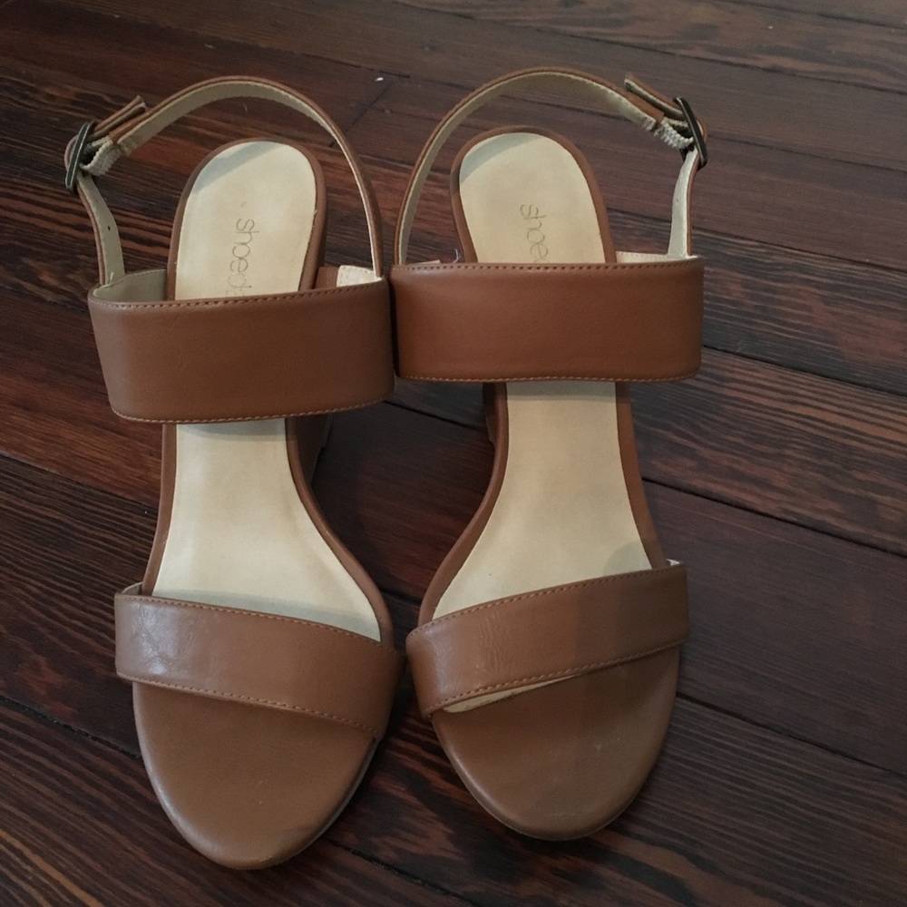 Brown wedges